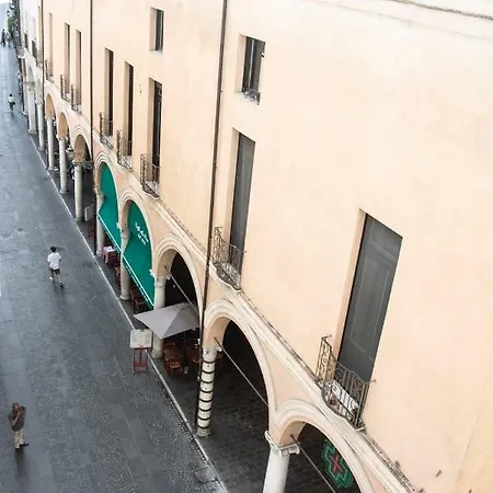 Residenza La Torre Lägenhet Mantova